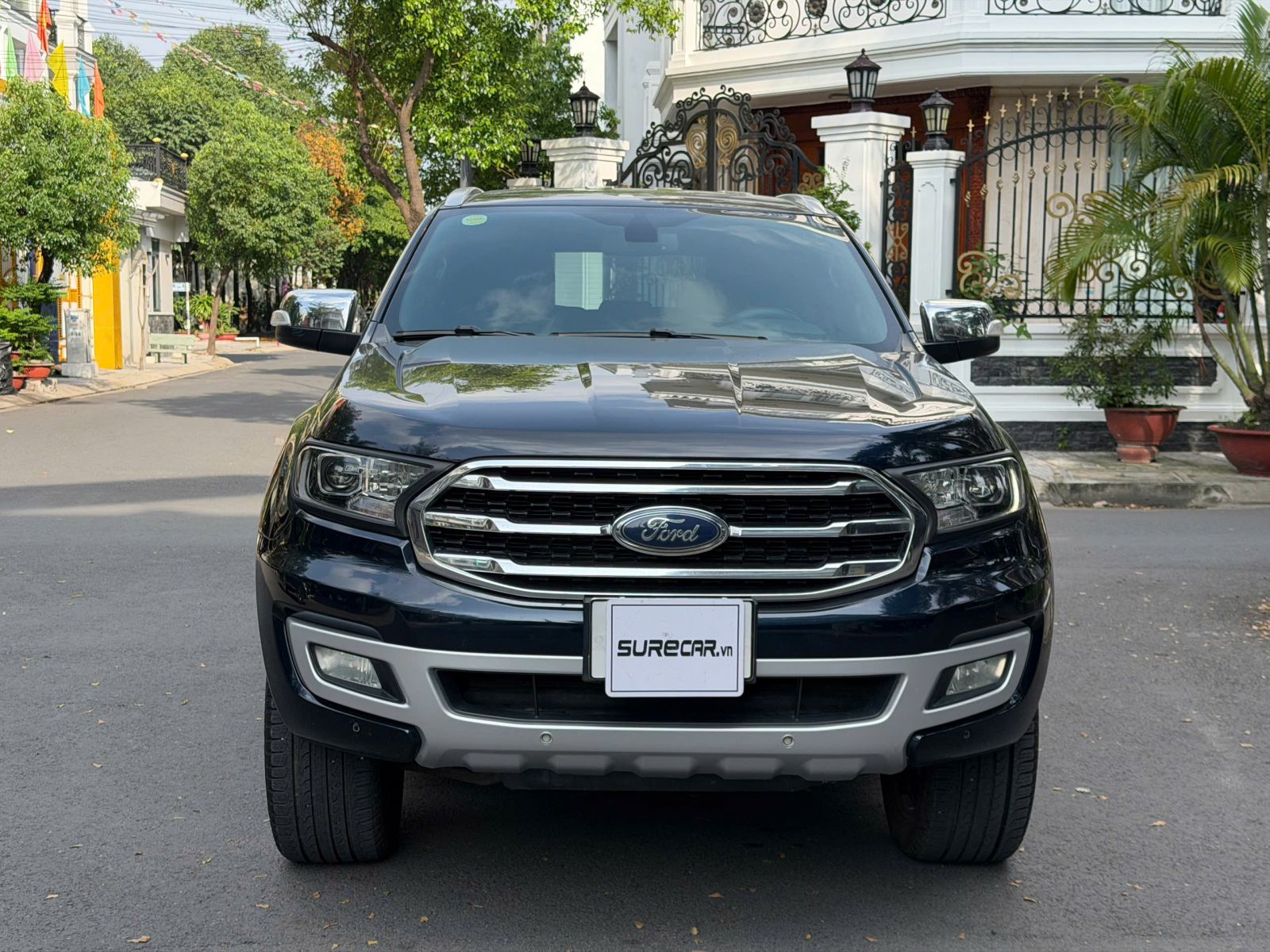 FORD EVEREST 2.0L Titanium Diesel 4x2 nhập Thái(ĐANG BÁN)
