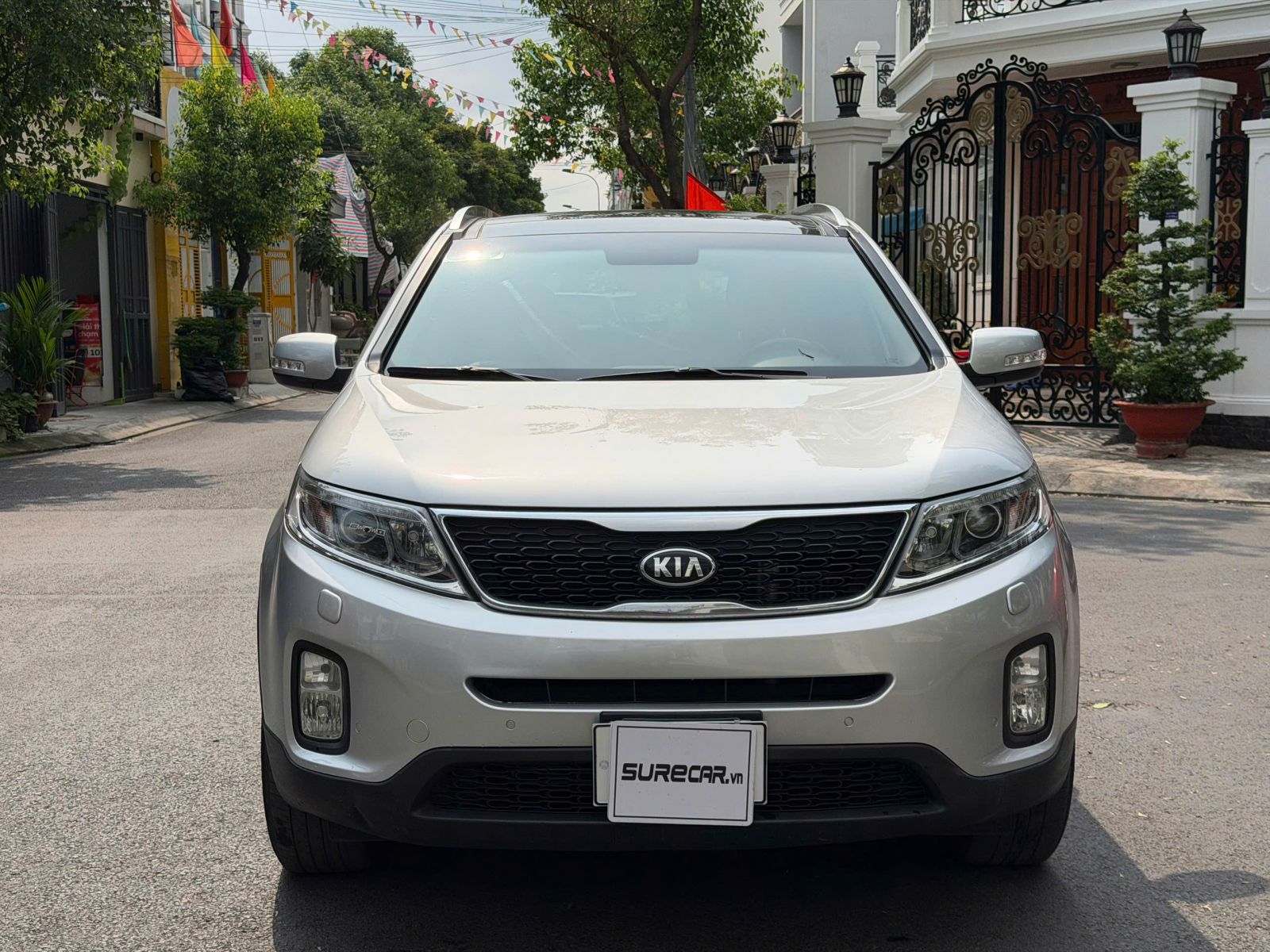 KIA SORENTO 2.2DATH (ĐANG BÁN)