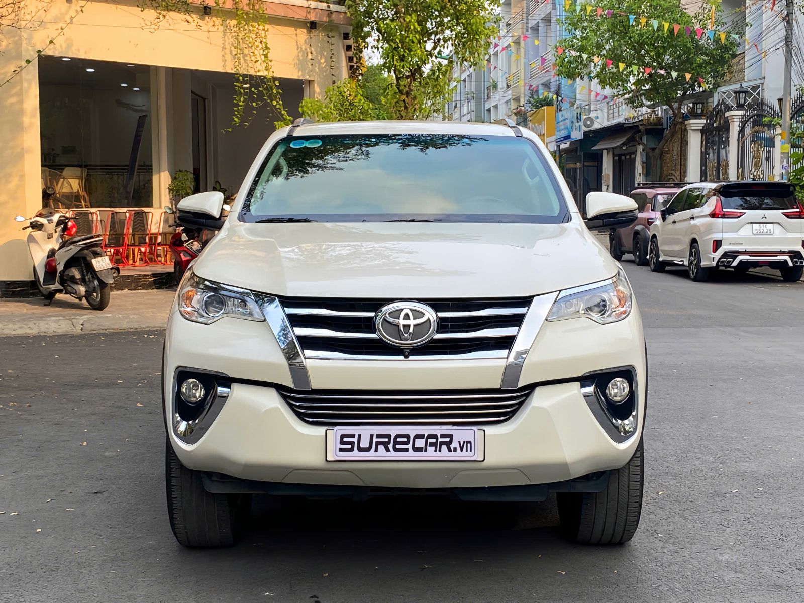 TOYOTA FORTUNER 2.7V AT (4x2) nhập Indo - Lốp sơ cua chưa hạ (ĐANG BÁN)