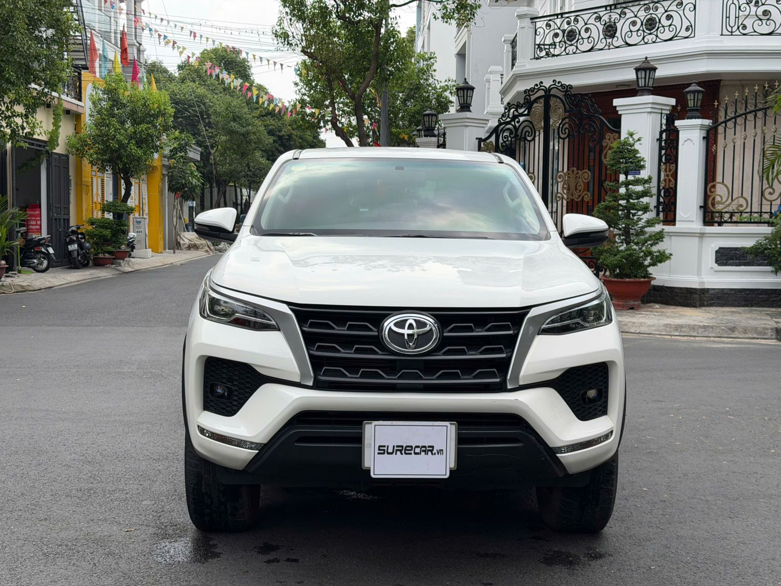 TOYOTA FORTUNER 2.4G MT Diesel (4x2) (ĐANG BÁN)