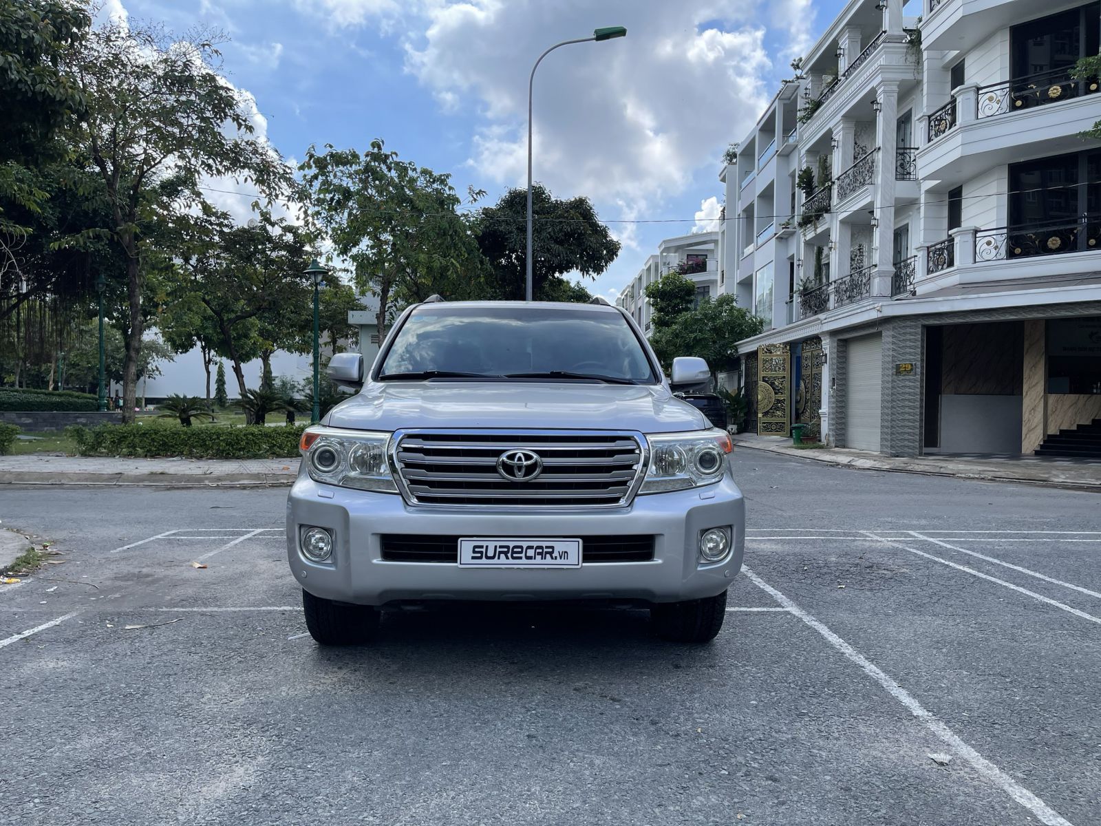 TOYOTA LAND CRUISER V8 