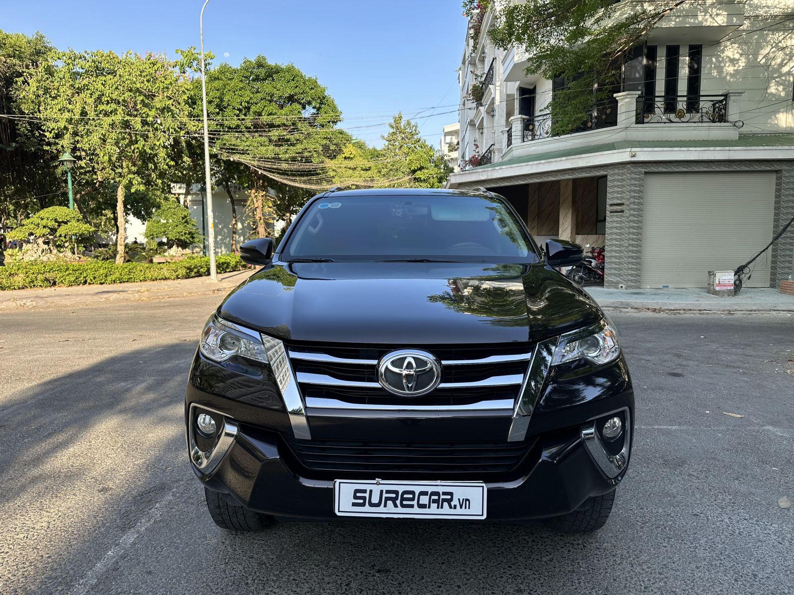 TOYOTA FORTUNER 2.4G AT DIESEL 2020 MÀU NÂU (ĐÃ BÁN)